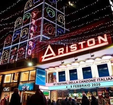 Appartamento Violet Home- Super Sanremo